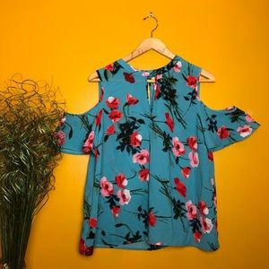 Off the shoulder Floral Blouse